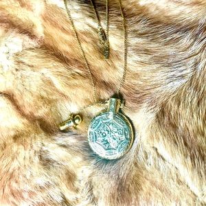 ✨ VINTAGE 1928 purfume bottle necklace✨